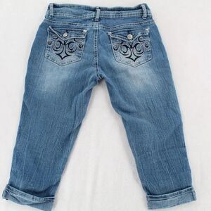 No Boundaries Y2K Crop Jean Capris Women’s Sz 7 Whisker Thick Stitch Low Rise